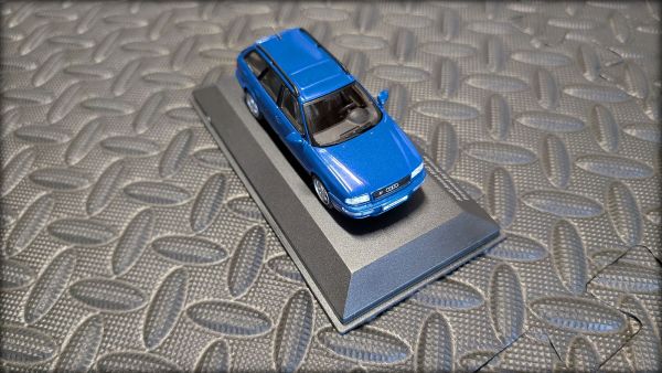 Audi RS2 1:43