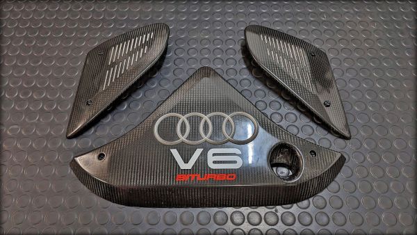 RS4 B5 Carbon Motorverkleidungen