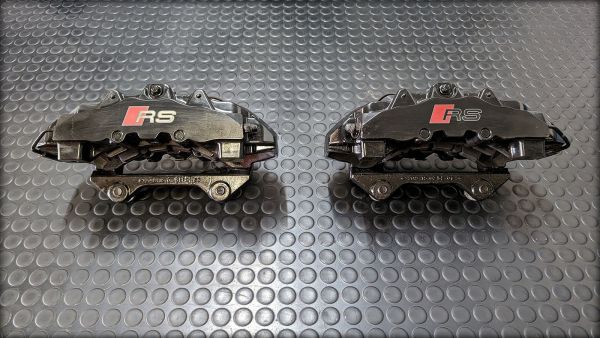 RS4 B7 Bremssättel vorne