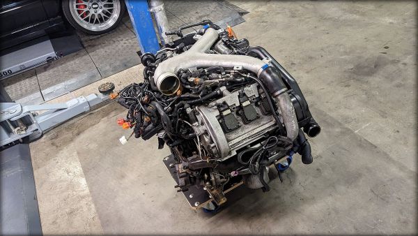 S4 Biturbo Motor mit Anbauteilen