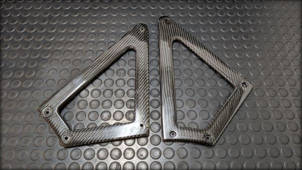 TT 8N Halter Echtcarbon