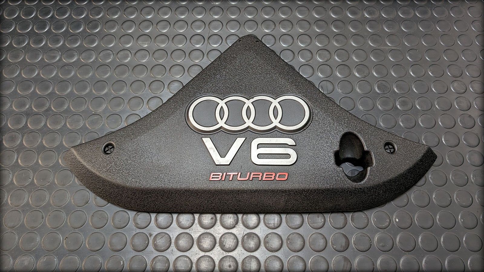 S4 B5 Motorabdeckung "Biturbo"