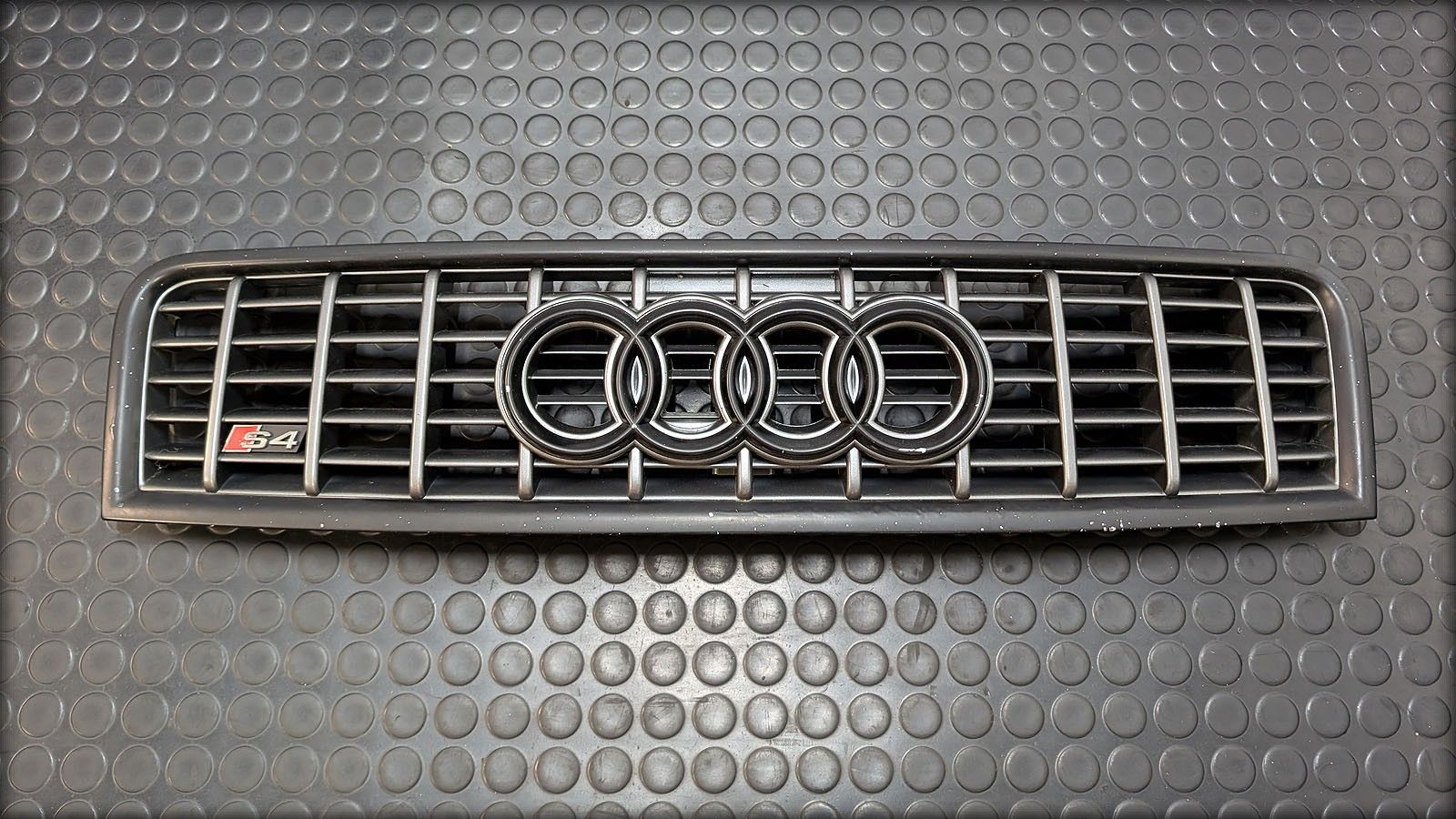 S4 B6 Kühlergrill