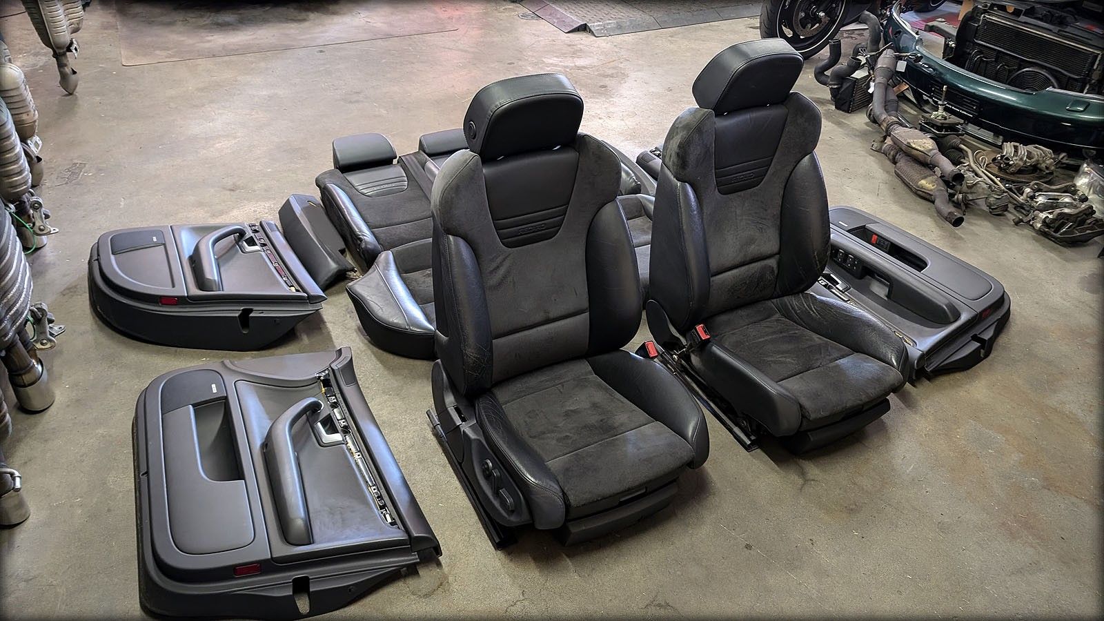 S4 B6 Recaro Leder-/Alcantara Ausstattung schwarz