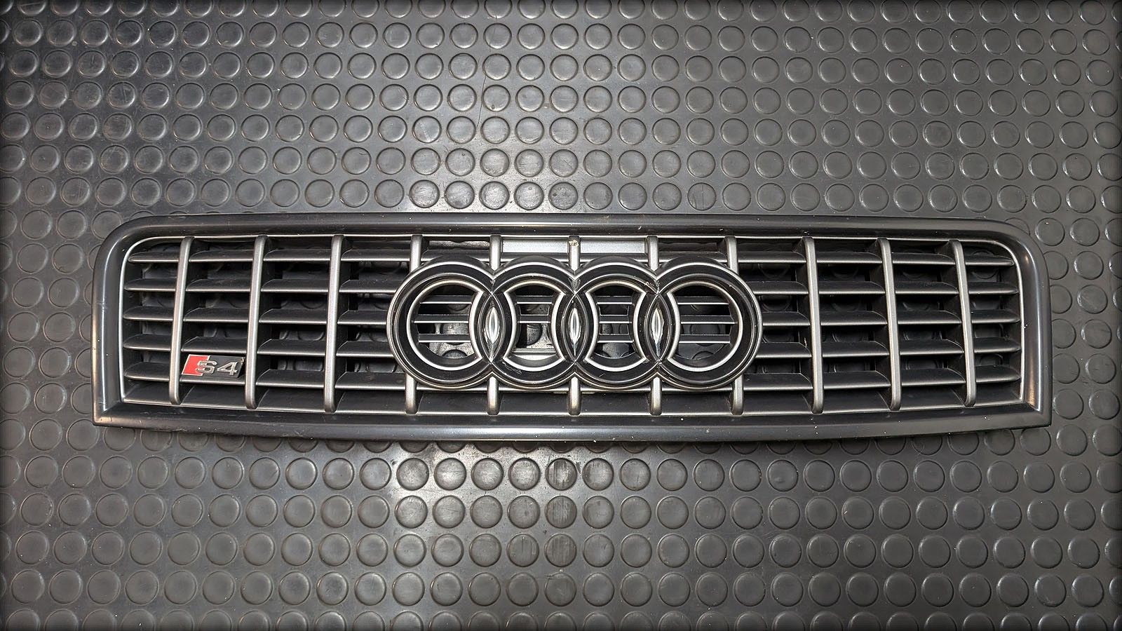 S4 B6 Kühlergrill